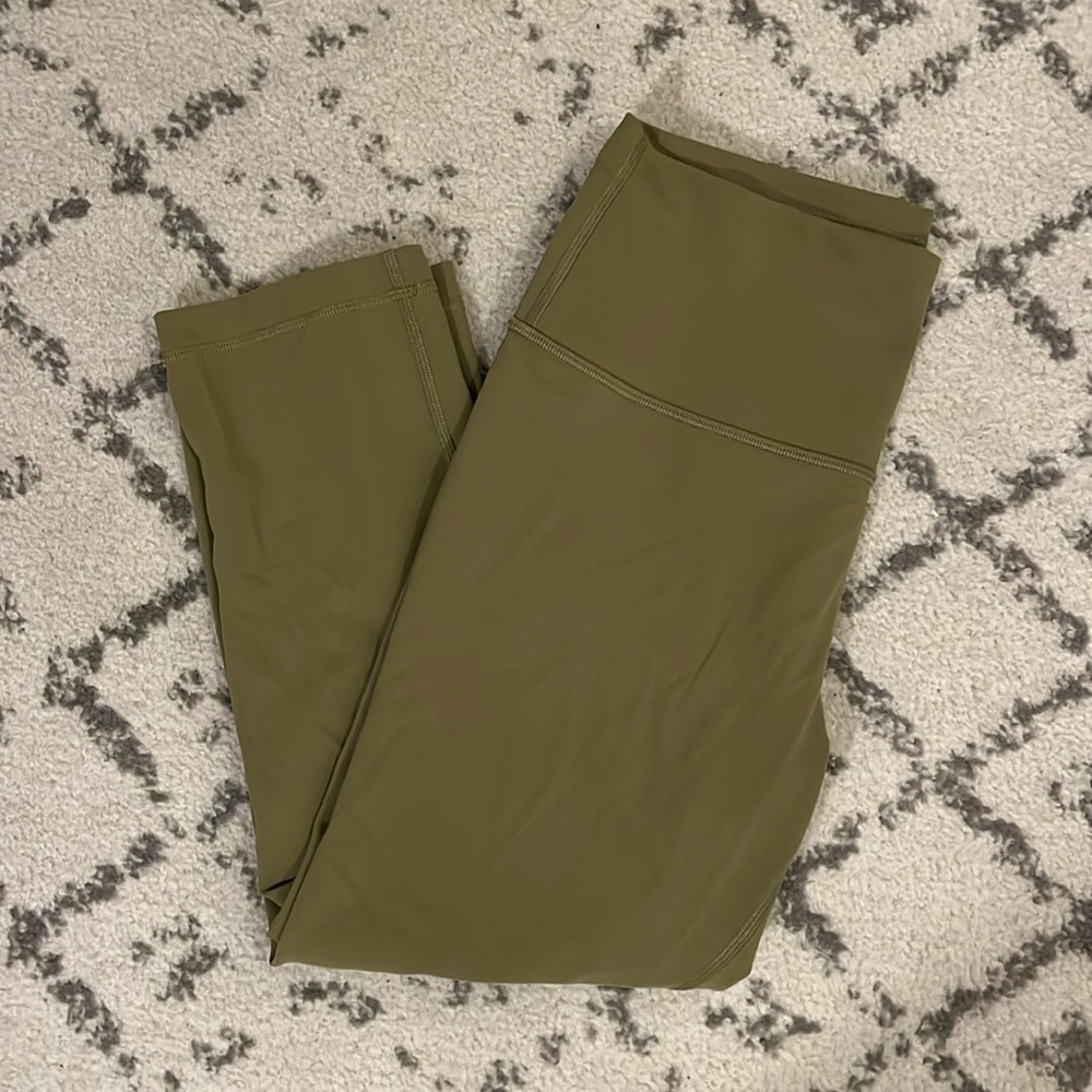 Lulu lemon wunder train high rise crop leggings